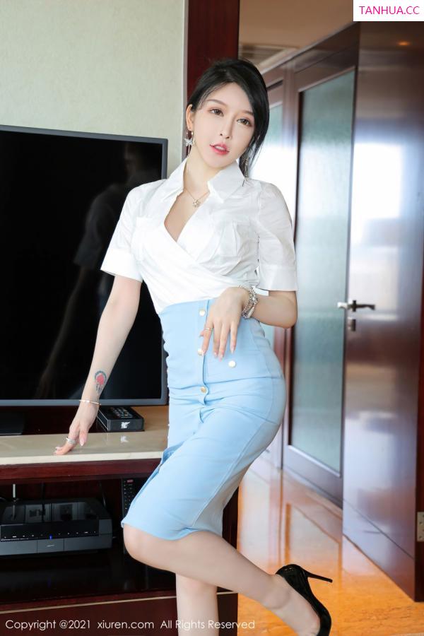 吴玉 玉兔miki 宅男女神玉兔miki 经典的职业装OL第2张图片